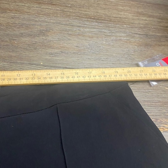 Bold Elements High Rise Cut to Curve Plus Size 18 Short Trouser Pants - Picture 5 of 12